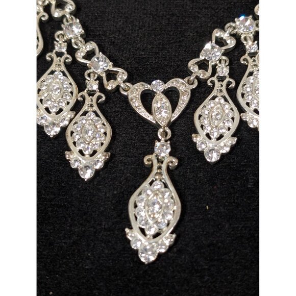 Elegant Silver Rhinestone Heart & Teardrop Dangle Necklace Art Deco 18" - Picture 3 of 10